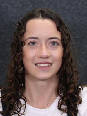 Laura Irwin Photo